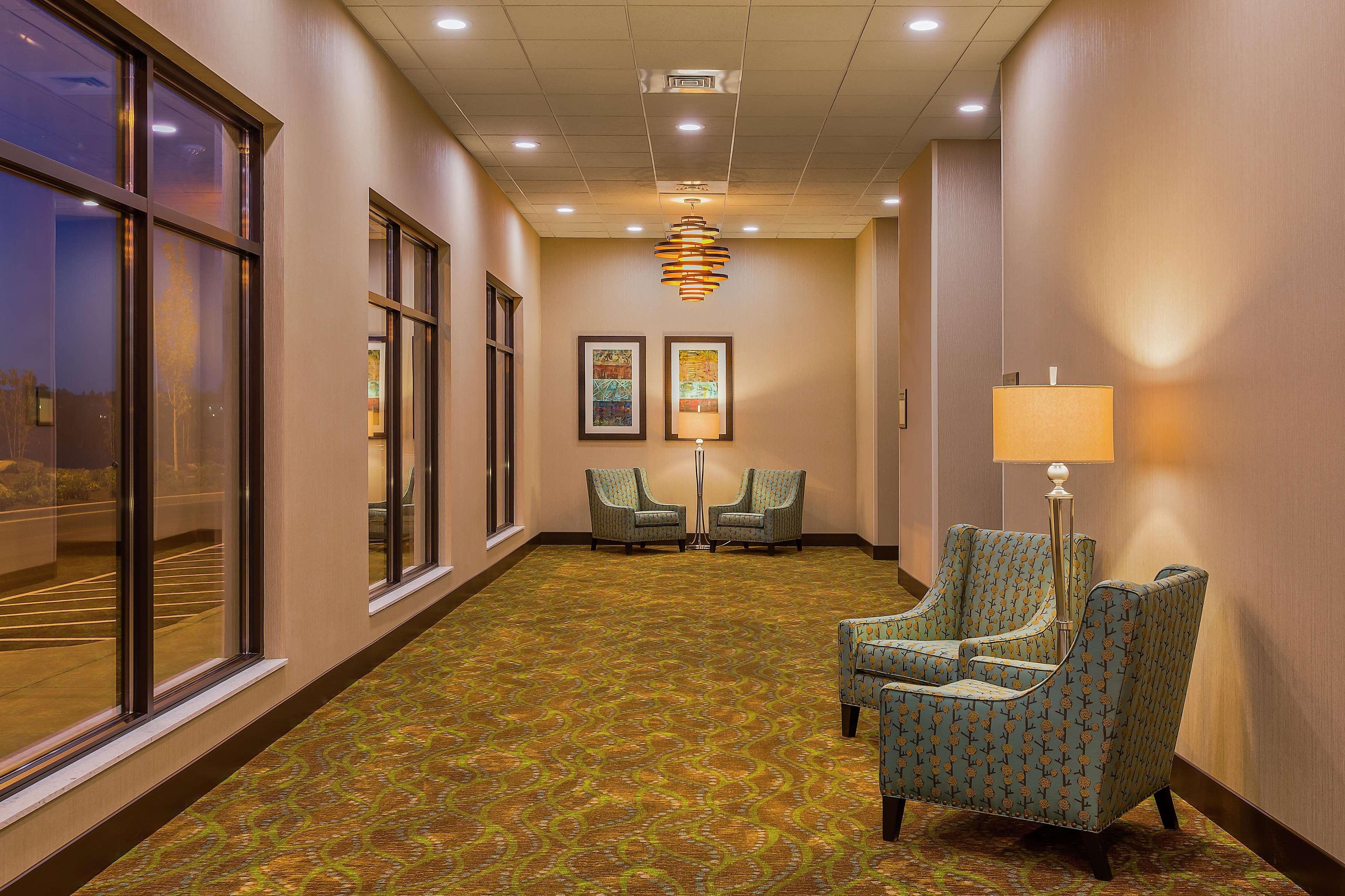Hampton Inn & Suites Bend Buitenkant foto